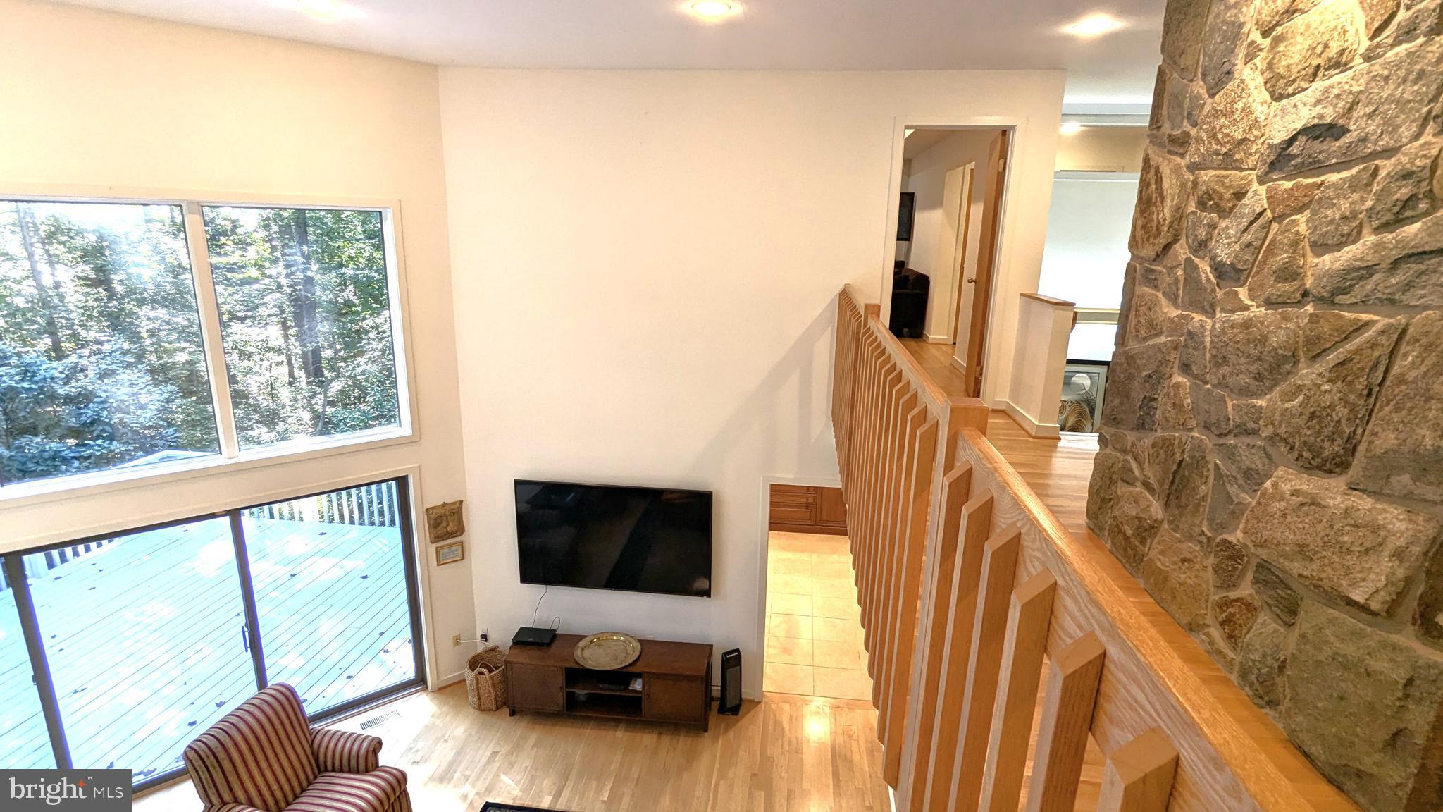 11577 Lake Newport Road Reston, VA 20194 - Photo 51 of 88