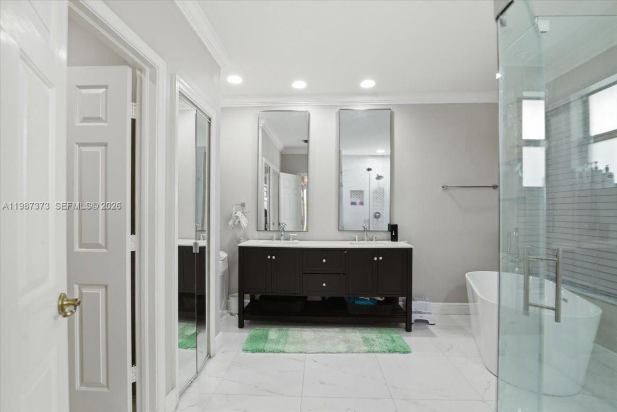 18631 Southwest 39th Street Miramar, FL 33029 - Photo 20 of 23 a view of bathroom with shower