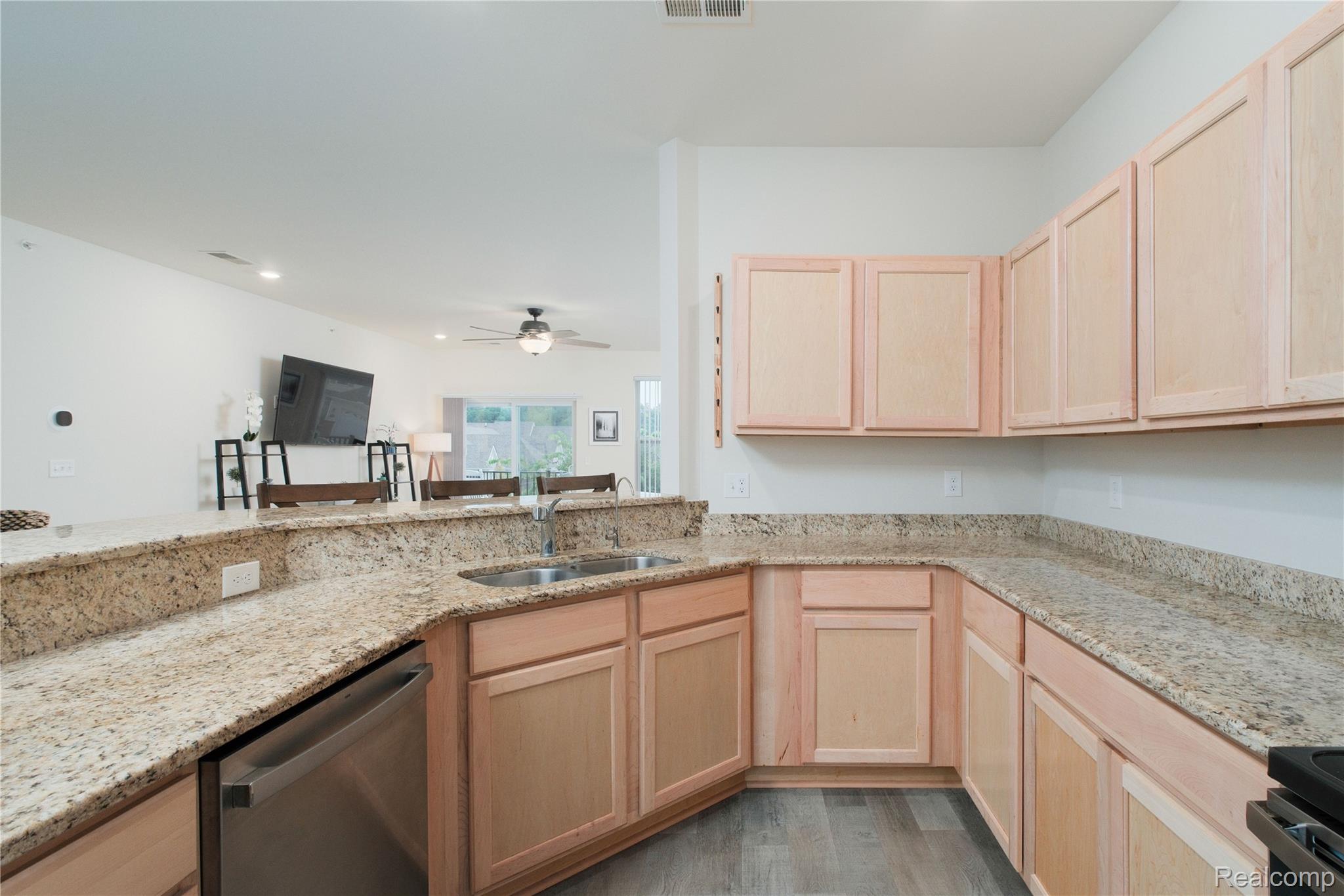 9888 Ridge Run Street Howell, MI 48855 - Photo 10 of 23 9888 Ridge Run0014.jpg