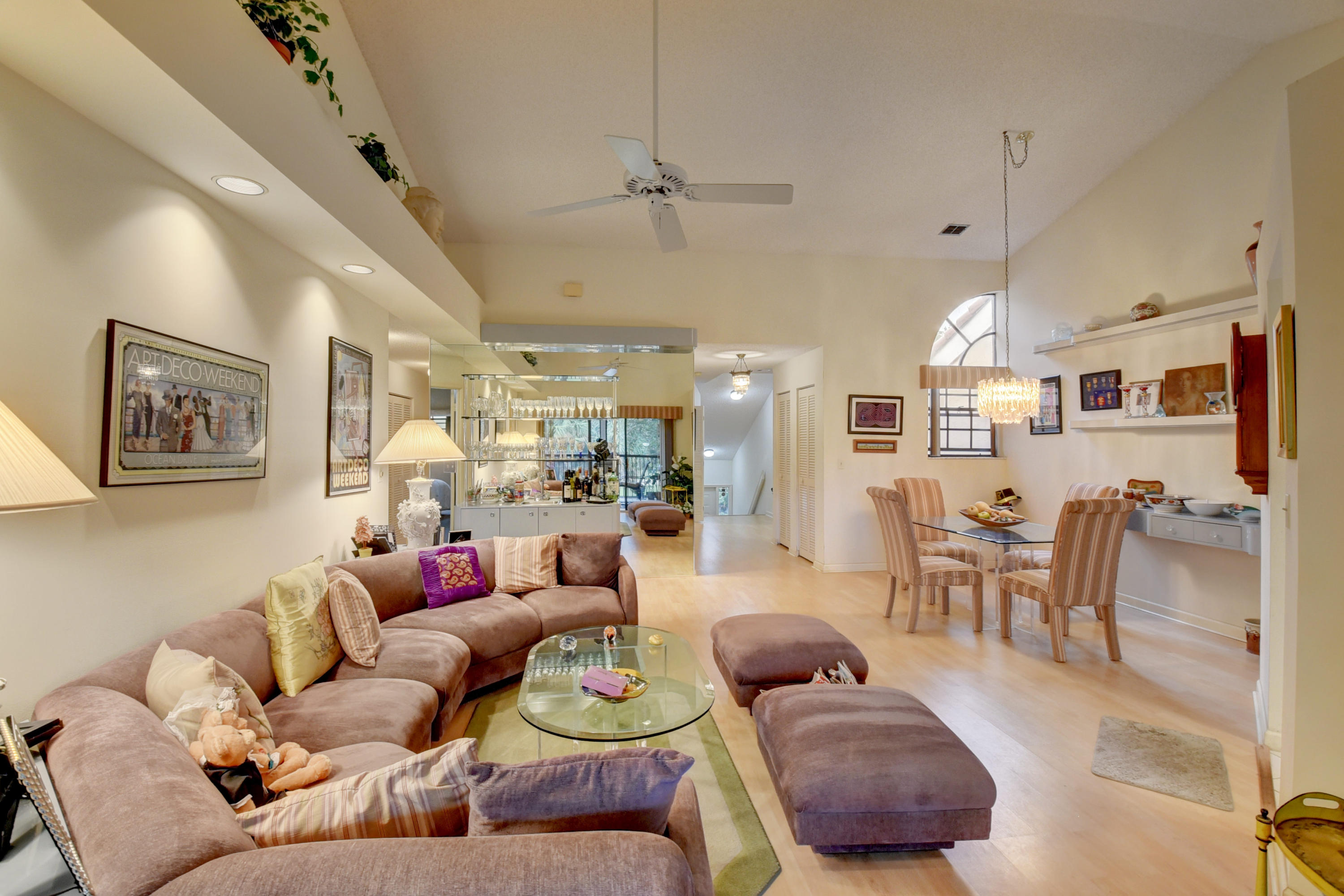 17380 Boca Club Boulevard, Unit 307 Boca Raton, FL 33487 - Photo 11 of 28 LIVING ROOM