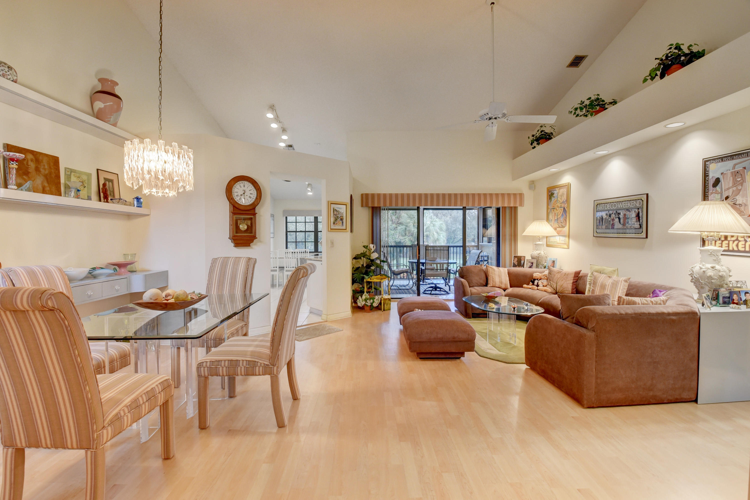 17380 Boca Club Boulevard, Unit 307 Boca Raton, FL 33487 - Photo 12 of 28 LIVING ROOM