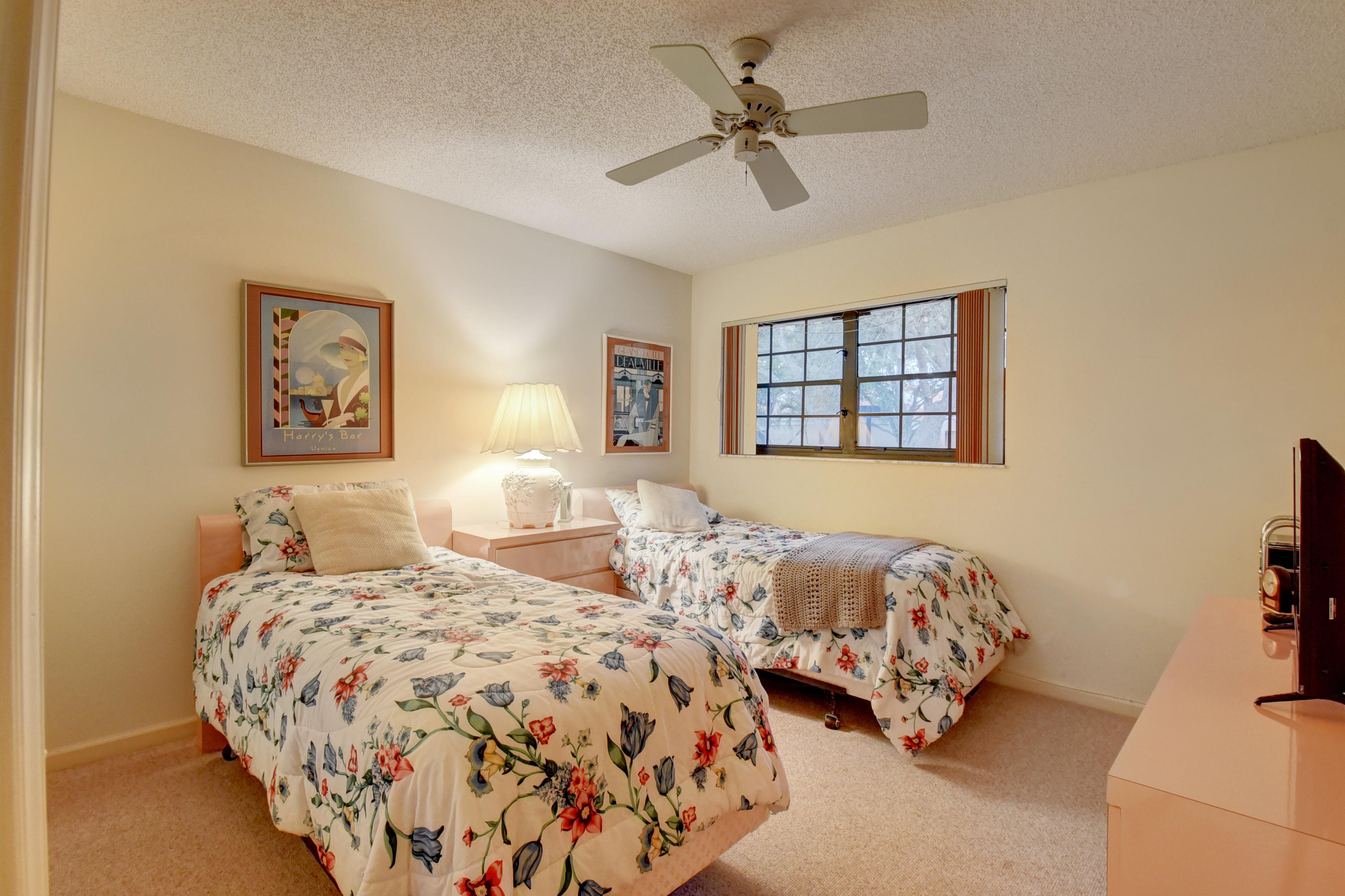 17380 Boca Club Boulevard, Unit 307 Boca Raton, FL 33487 - Photo 19 of 28 SECOND BEDROOM