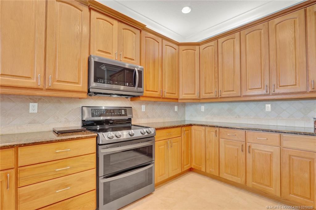 757 Southeast Ashley Oaks Way Stuart, FL 34997 - Photo 21 of 59