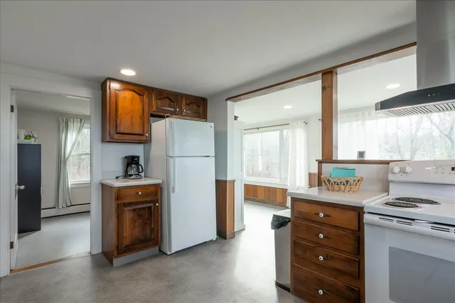 $479,000 | 524 Back Cove, Waldoboro, ME 04572