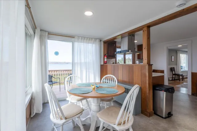 $479,000 | 524 Back Cove, Waldoboro, ME 04572