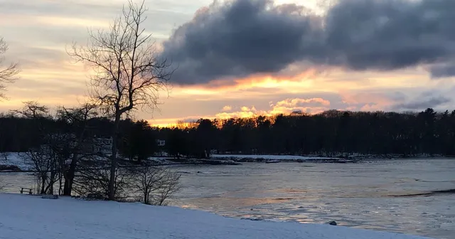 $479,000 | 524 Back Cove, Waldoboro, ME 04572