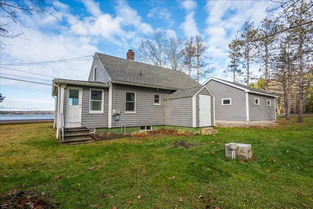 $479,000 | 524 Back Cove, Waldoboro, ME 04572