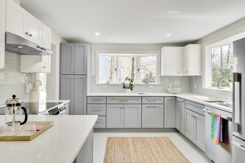 4 Westwood Road Lexington, MA 02420 - Photo 9 of 30