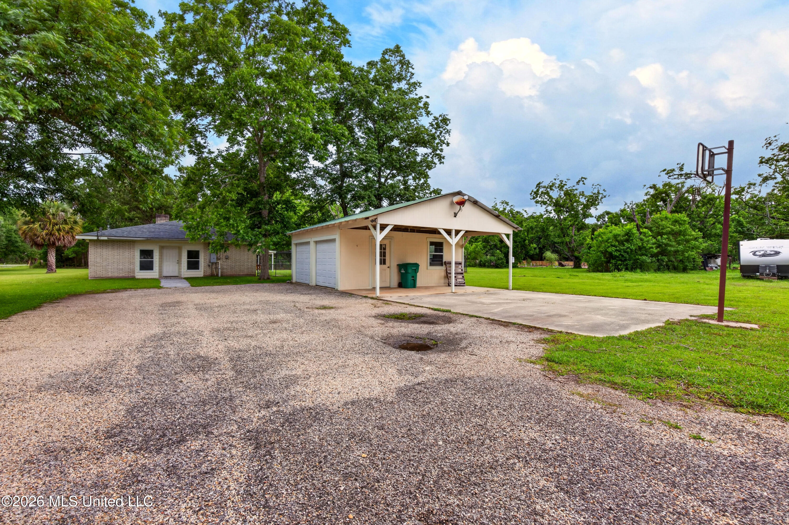 8374 Lakeshore Road Bay St. Louis, MS 39520 - Photo 5 of 47 8374LakeshoreRd.-5
