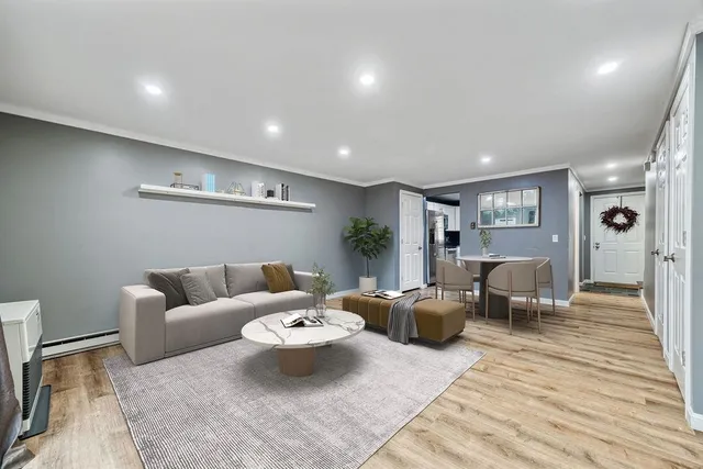 $375,000 | 56 Durham Road, Unit 19, Dover, NH 03820