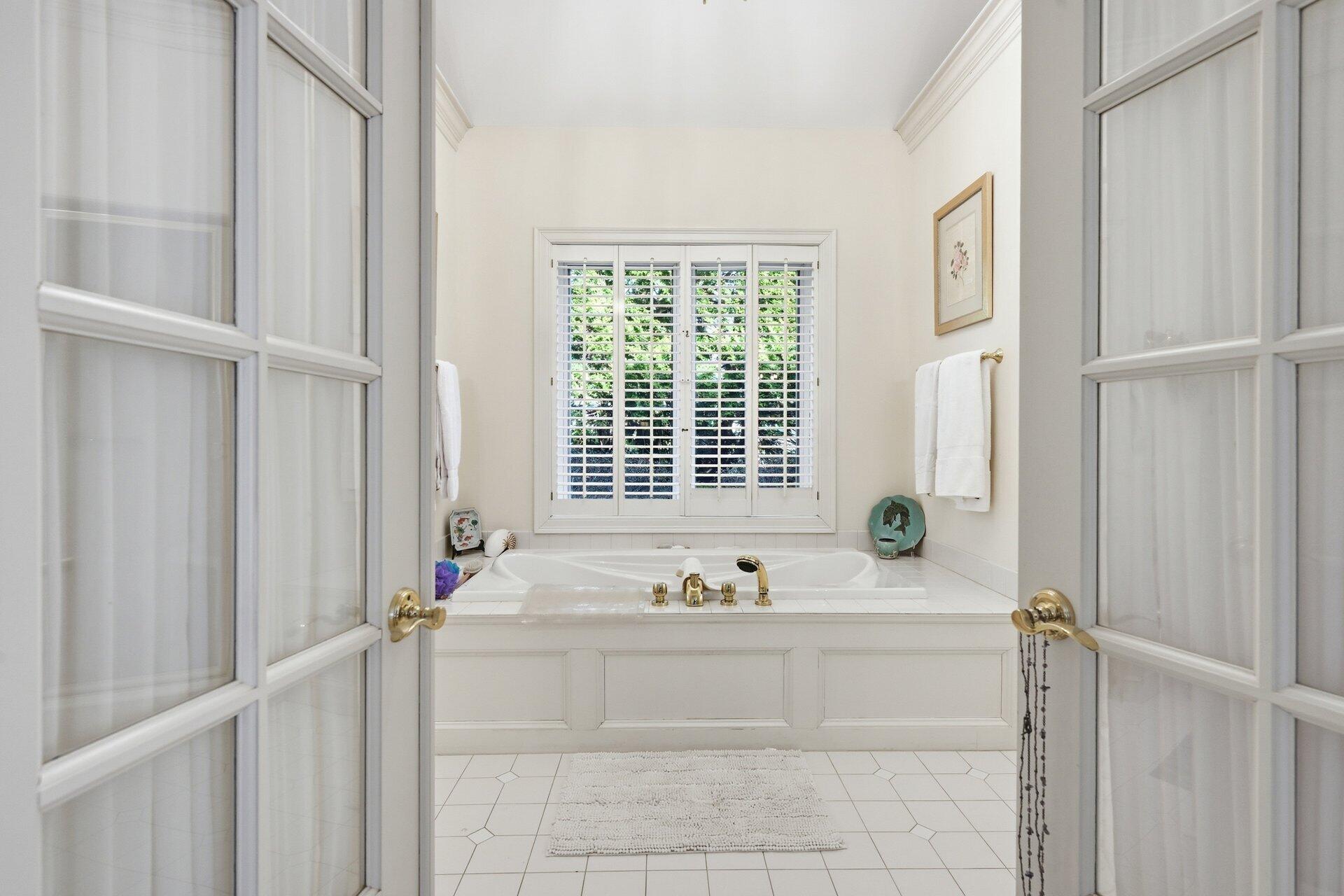 81 Osterville West Barnstable Road Osterville, MA 02655 - Photo 18 of 41 18
