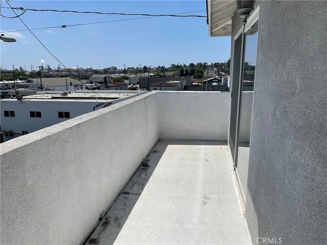 a view of a terrace with sky view