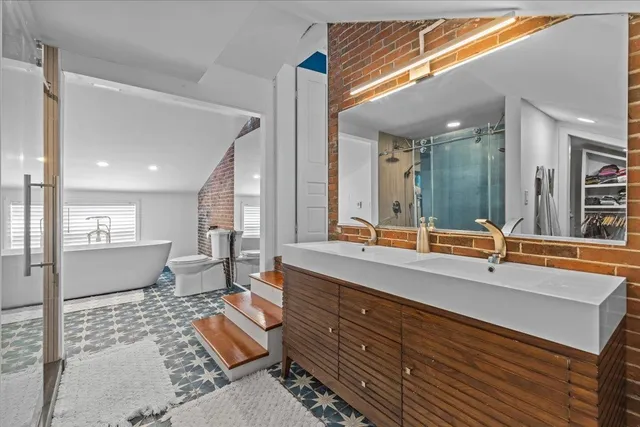 $499,000 | 297 Railroad Street, Johnson, VT 05656