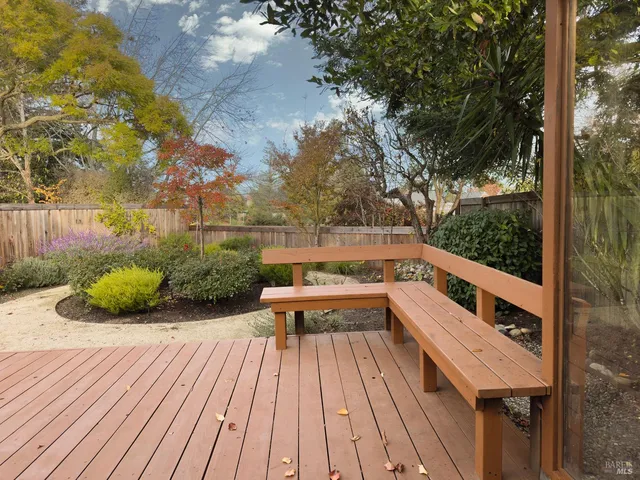 $925,000 | 327 Buttercup Court, Sonoma, CA 95476