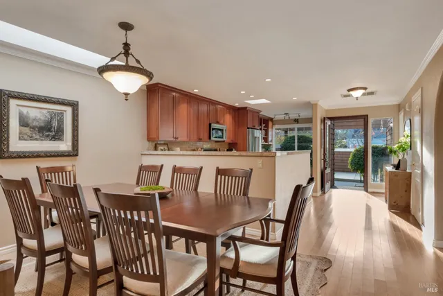 $925,000 | 327 Buttercup Court, Sonoma, CA 95476