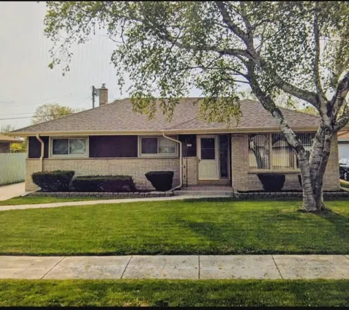 $284,900 | 3904 Wilshire Drive, Racine, WI 53402