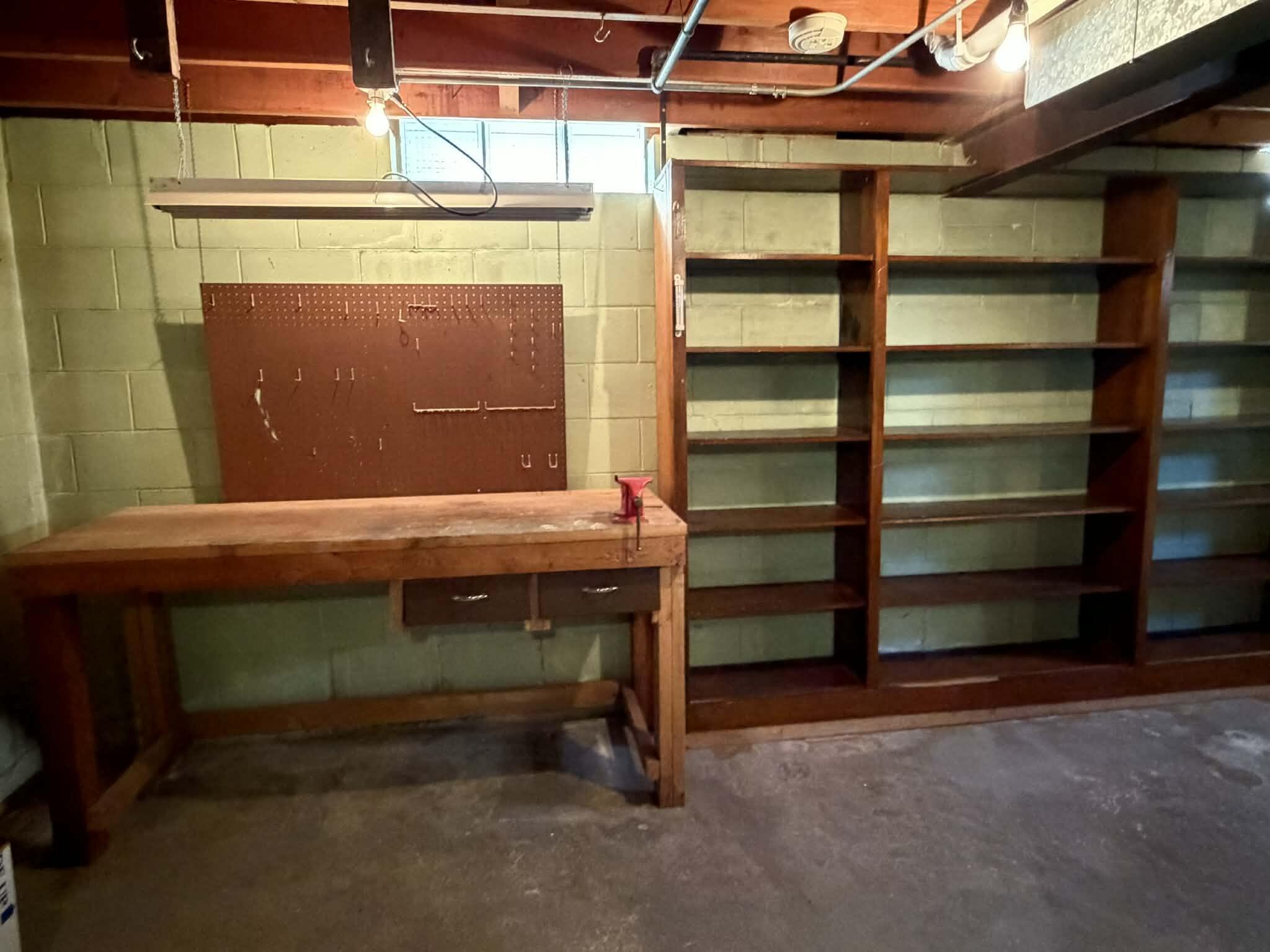 3904 Wilshire Drive Racine, WI 53402 - Photo 13 of 38 04cb6332-487a-44e6-acfa-6424d6959058