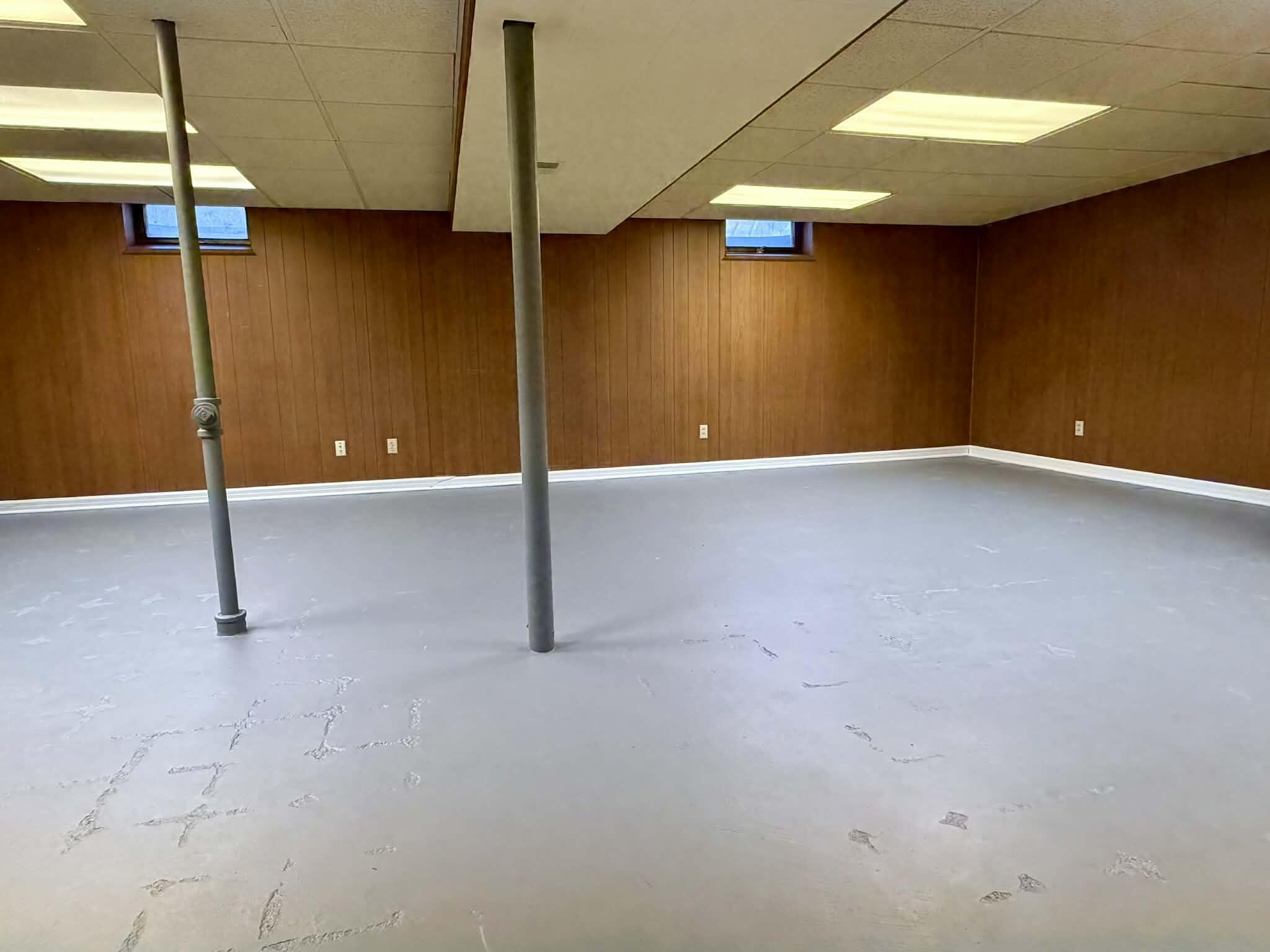 3904 Wilshire Drive Racine, WI 53402 - Photo 20 of 38 205a2260-8a4c-4e19-a61b-2da9221feb36