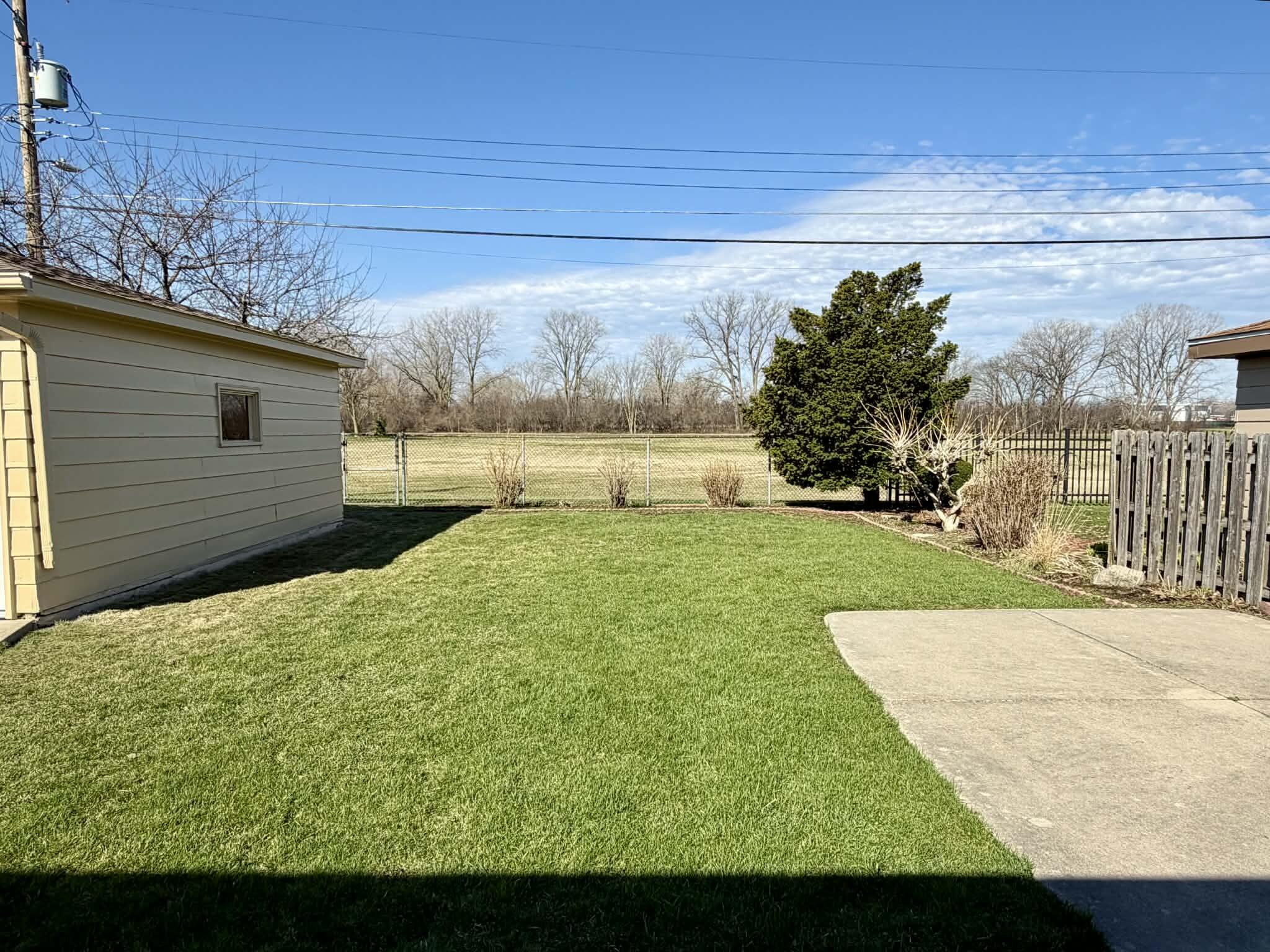 3904 Wilshire Drive Racine, WI 53402 - Photo 29 of 38 dce5bb93-4d20-4a14-b0c5-0d7641f29a43