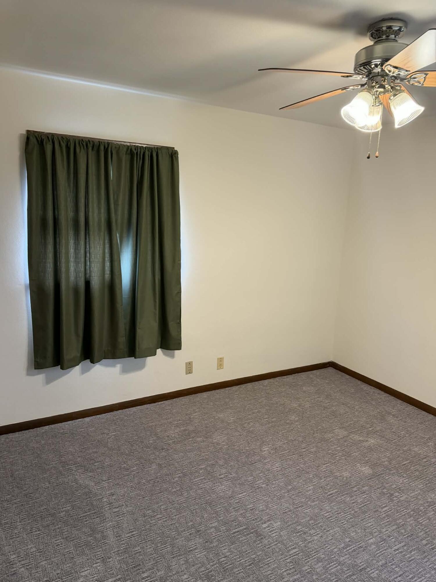 3904 Wilshire Drive Racine, WI 53402 - Photo 31 of 38 e62302af-077a-461e-b7d4-7bfadb2ba91c