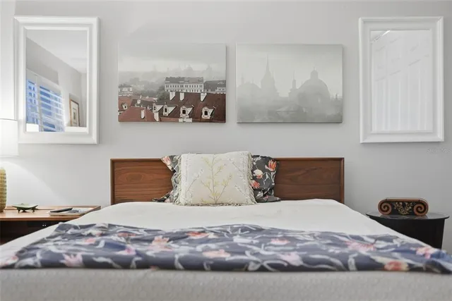 $655,000 | 700 Beach Drive Northeast, Unit 302, St. Petersburg, FL 33701