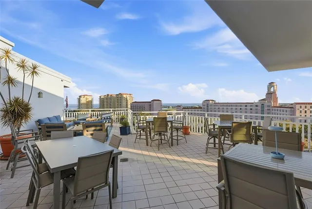 $655,000 | 700 Beach Drive Northeast, Unit 302, St. Petersburg, FL 33701