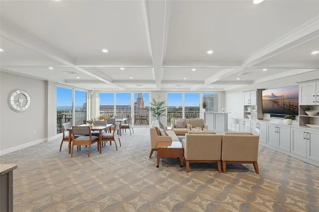 $655,000 | 700 Beach Drive Northeast, Unit 302, St. Petersburg, FL 33701