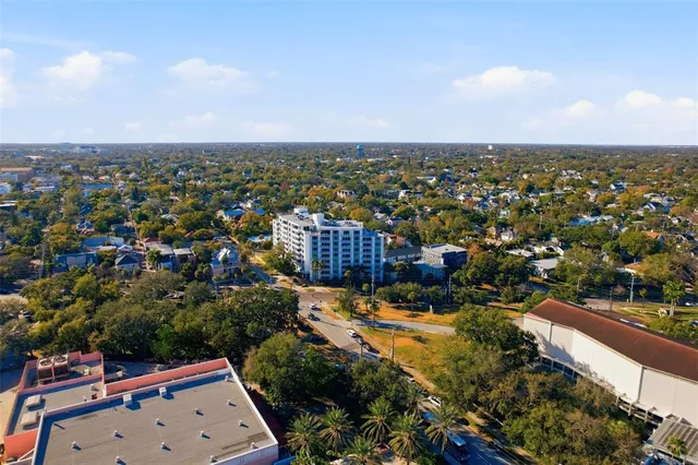 $655,000 | 700 Beach Drive Northeast, Unit 302, St. Petersburg, FL 33701