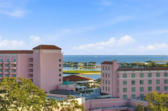 $655,000 | 700 Beach Drive Northeast, Unit 302, St. Petersburg, FL 33701