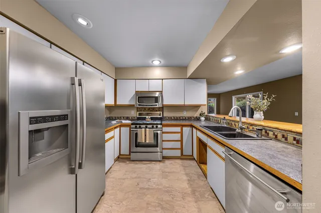 $485,000 | 4843 Oakridge Drive, Blaine, WA 98230