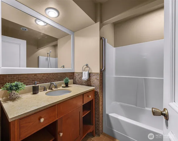 $485,000 | 4843 Oakridge Drive, Blaine, WA 98230