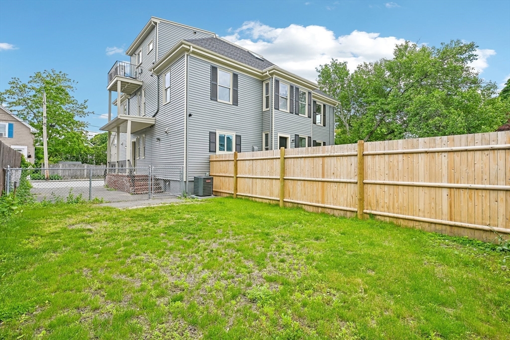 18 Balcomb Street, Unit B Salem, MA 01970 - Photo 24 of 32
