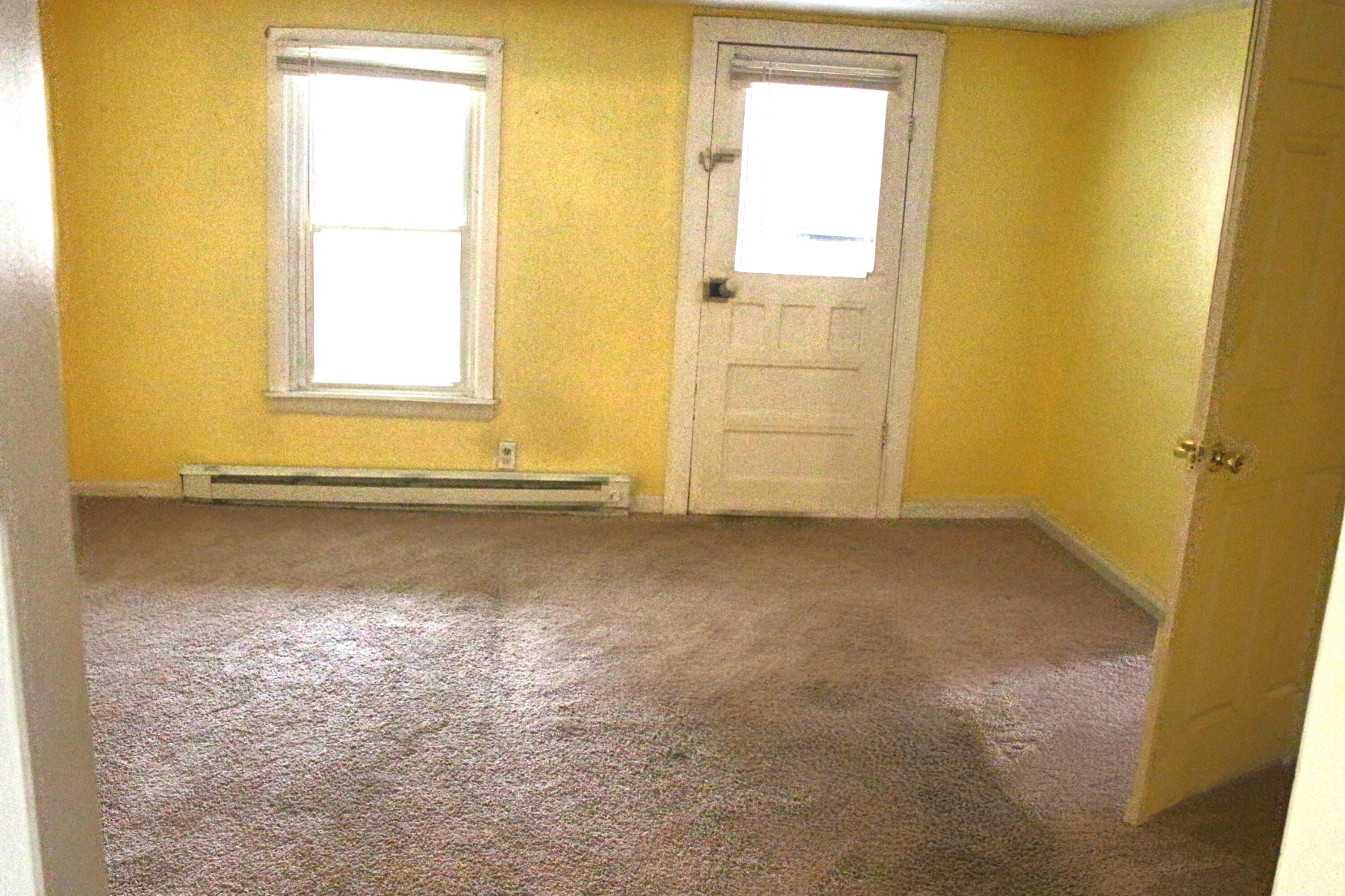 2440 Duncan Road Frankfort, KY 40601 - Photo 3 of 14 Entry 2