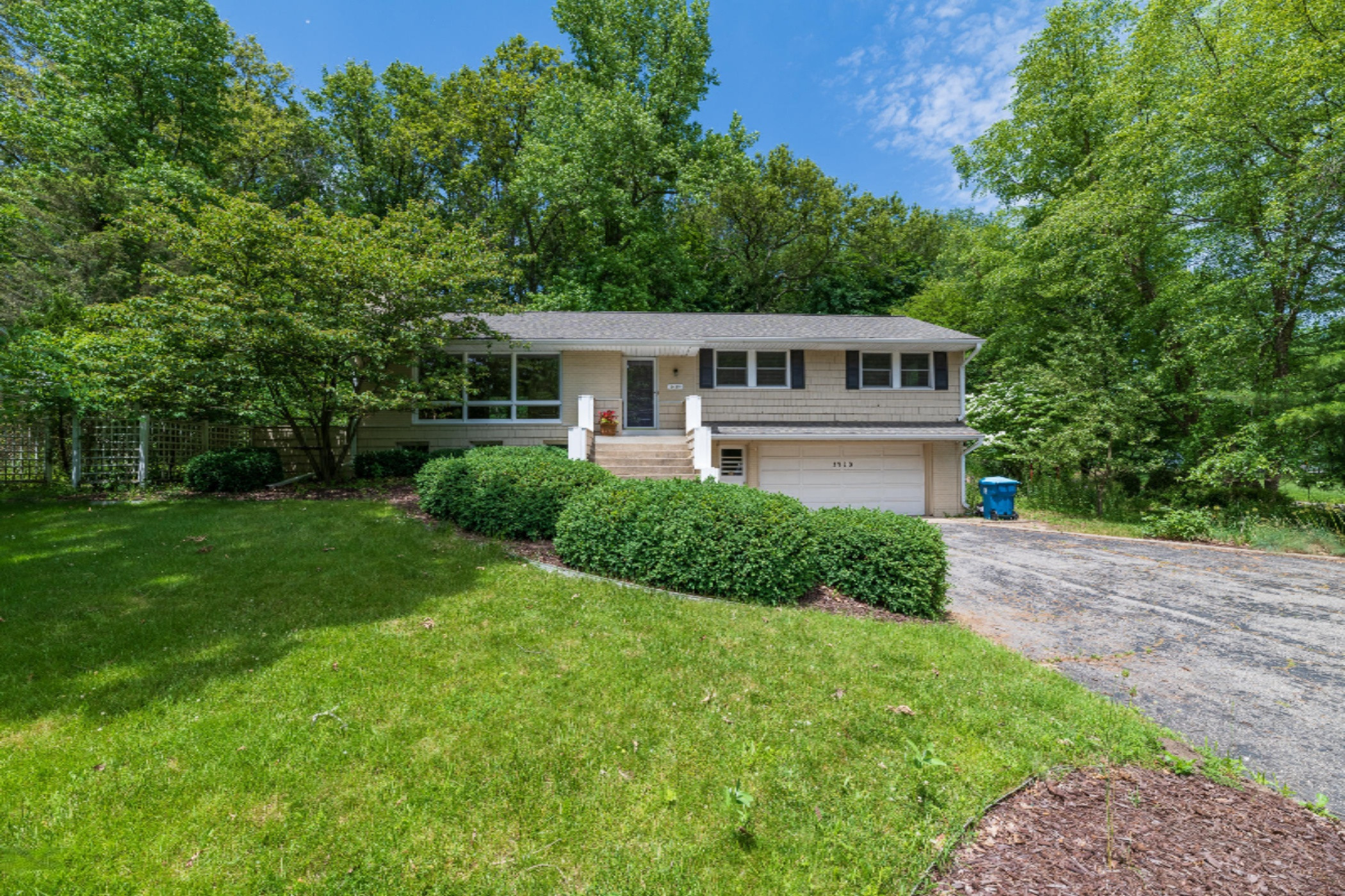 2420 Angling Road Kalamazoo, MI 49008 - Photo 1 of 57 2420 Angling-1