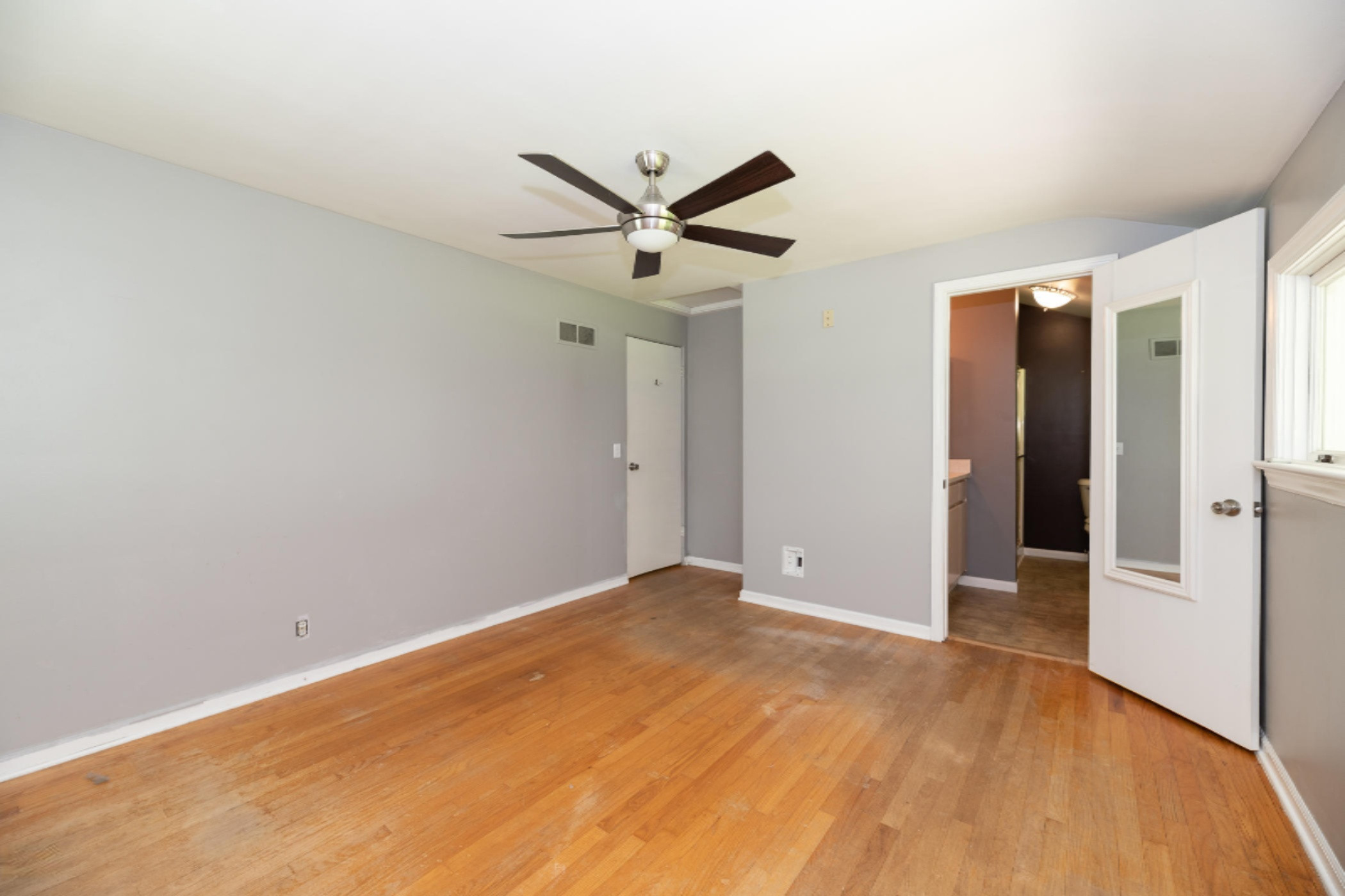 2420 Angling Road Kalamazoo, MI 49008 - Photo 25 of 57 2420 Angling-25