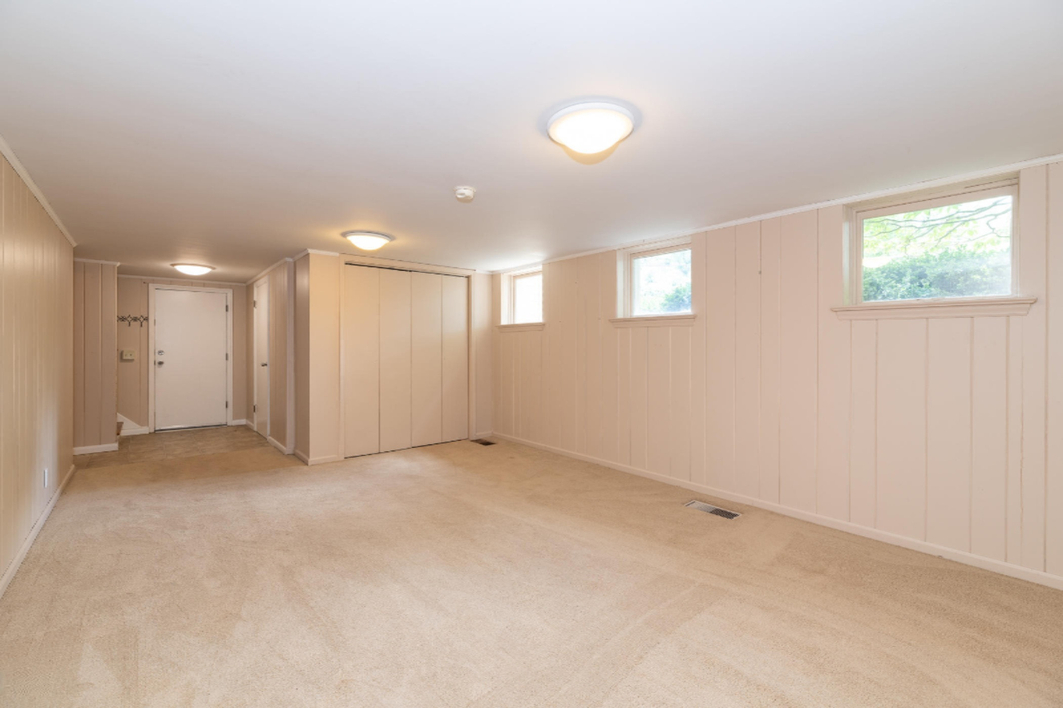 2420 Angling Road Kalamazoo, MI 49008 - Photo 31 of 57 2420 Angling-31