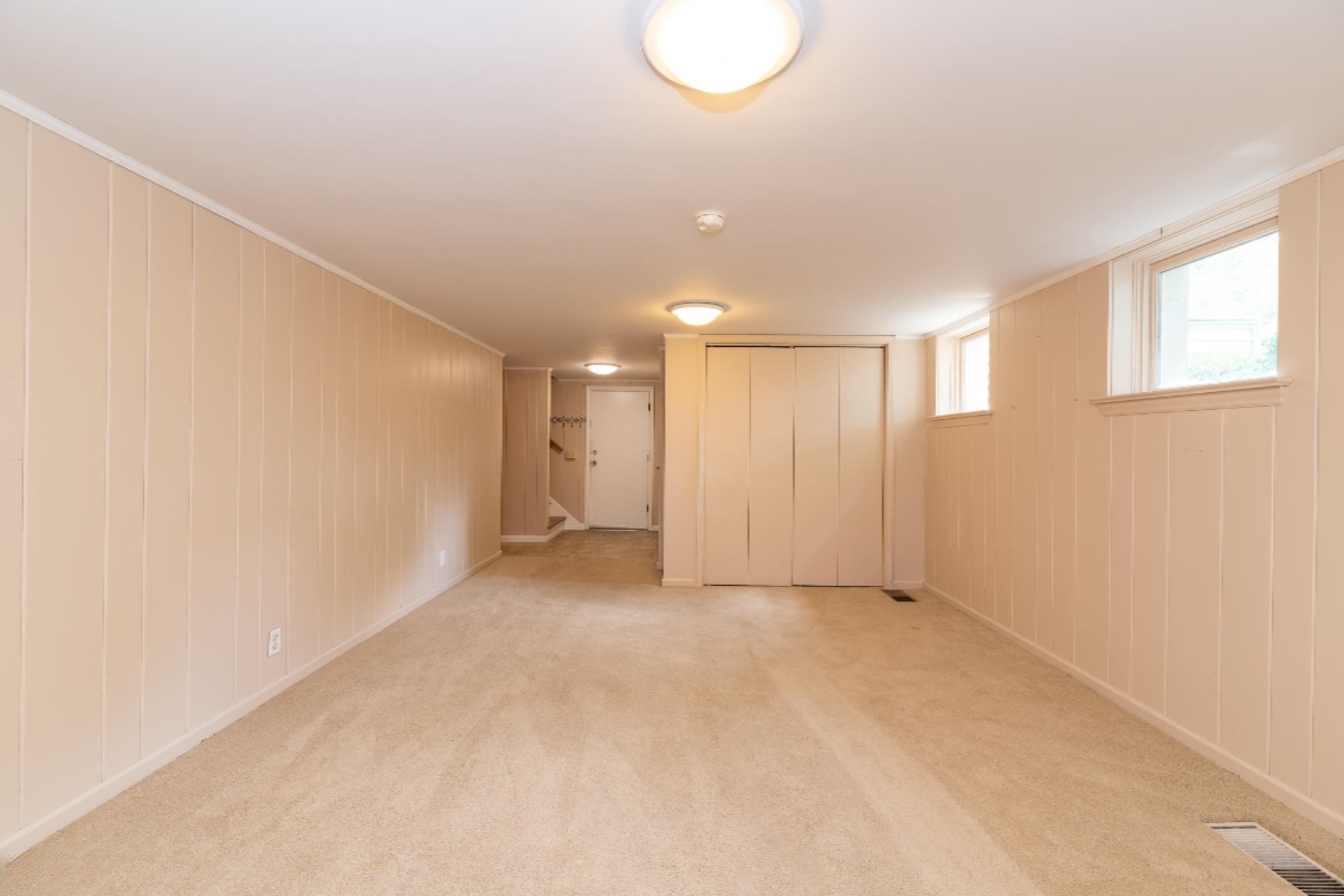 2420 Angling Road Kalamazoo, MI 49008 - Photo 32 of 57 2420 Angling-32