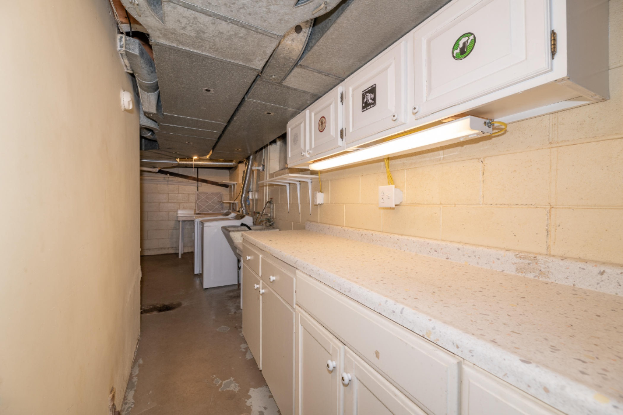 2420 Angling Road Kalamazoo, MI 49008 - Photo 36 of 57 2420 Angling-36
