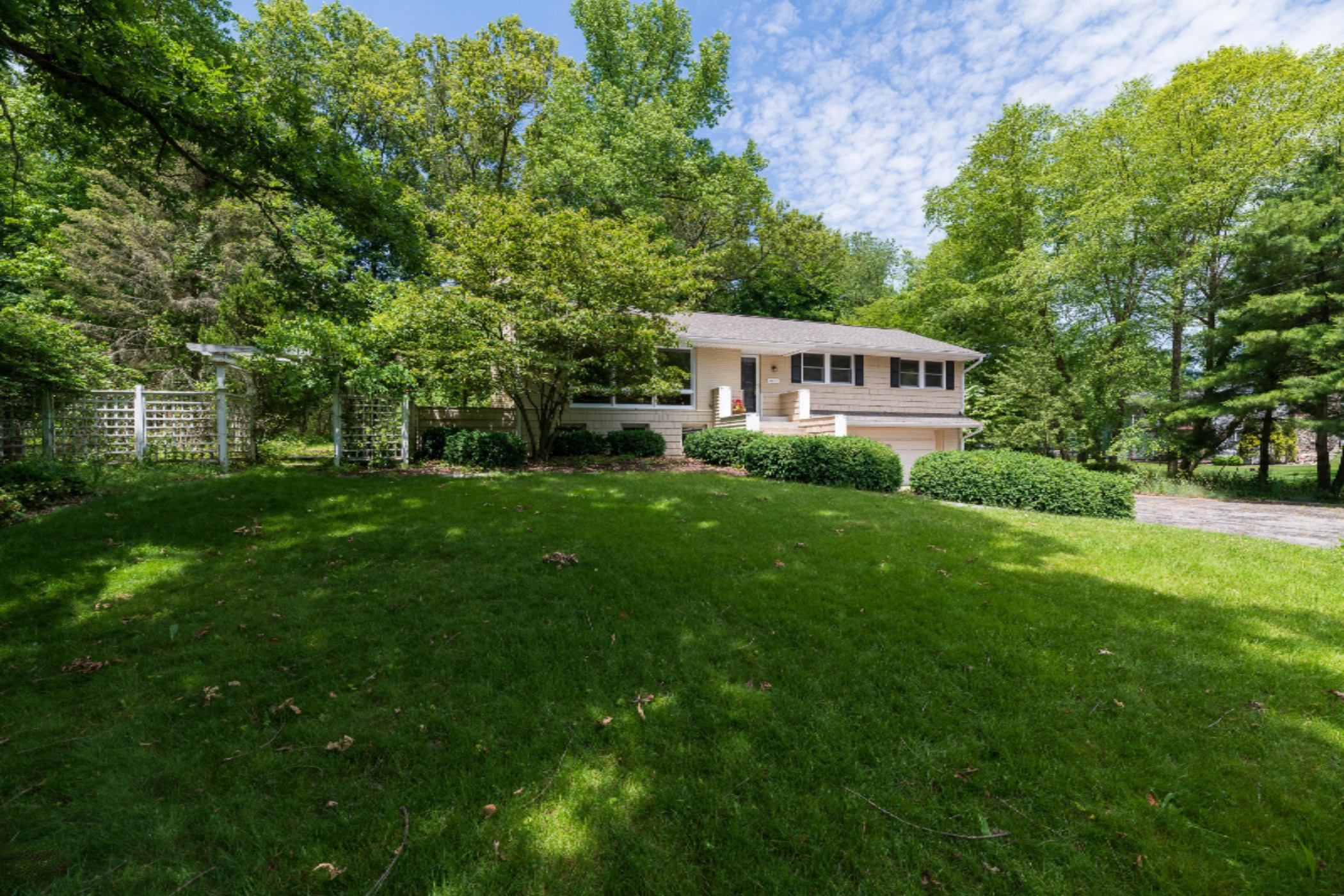 2420 Angling Road Kalamazoo, MI 49008 - Photo 40 of 57 2420 Angling-40
