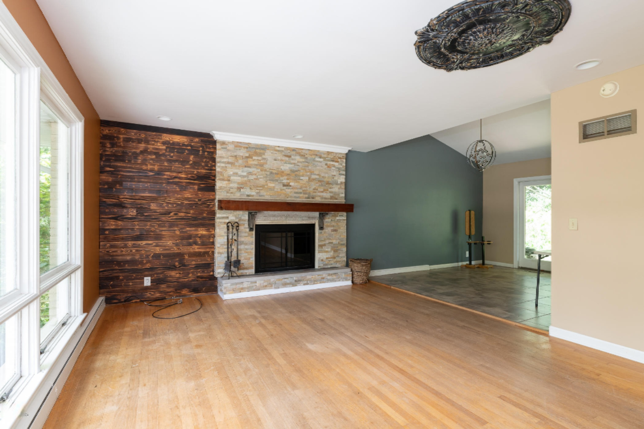 2420 Angling Road Kalamazoo, MI 49008 - Photo 6 of 57 2420 Angling-6