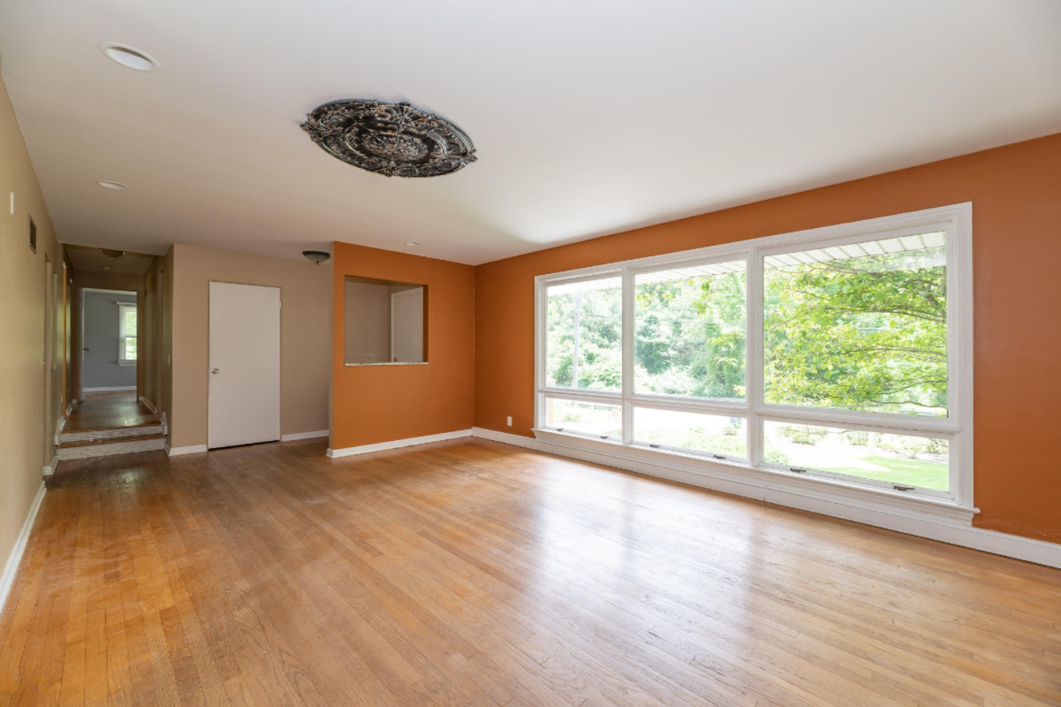 2420 Angling Road Kalamazoo, MI 49008 - Photo 8 of 57 2420 Angling-8