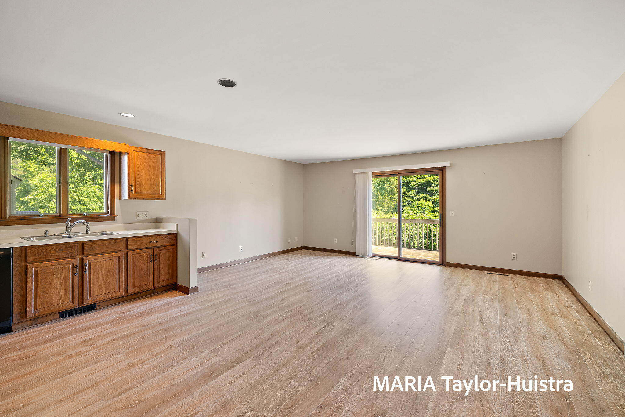 17515 Meadow Wood Road, Unit 30 Spring Lake, MI 49456 - Photo 18 of 47 44-web-or-mls-1G1A8059