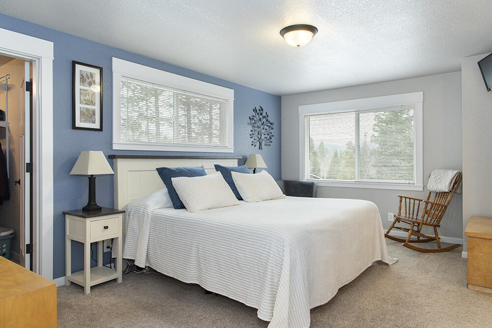 6111 Donaldson Road Grants Pass, OR 97526 - Photo 14 of 42 14
