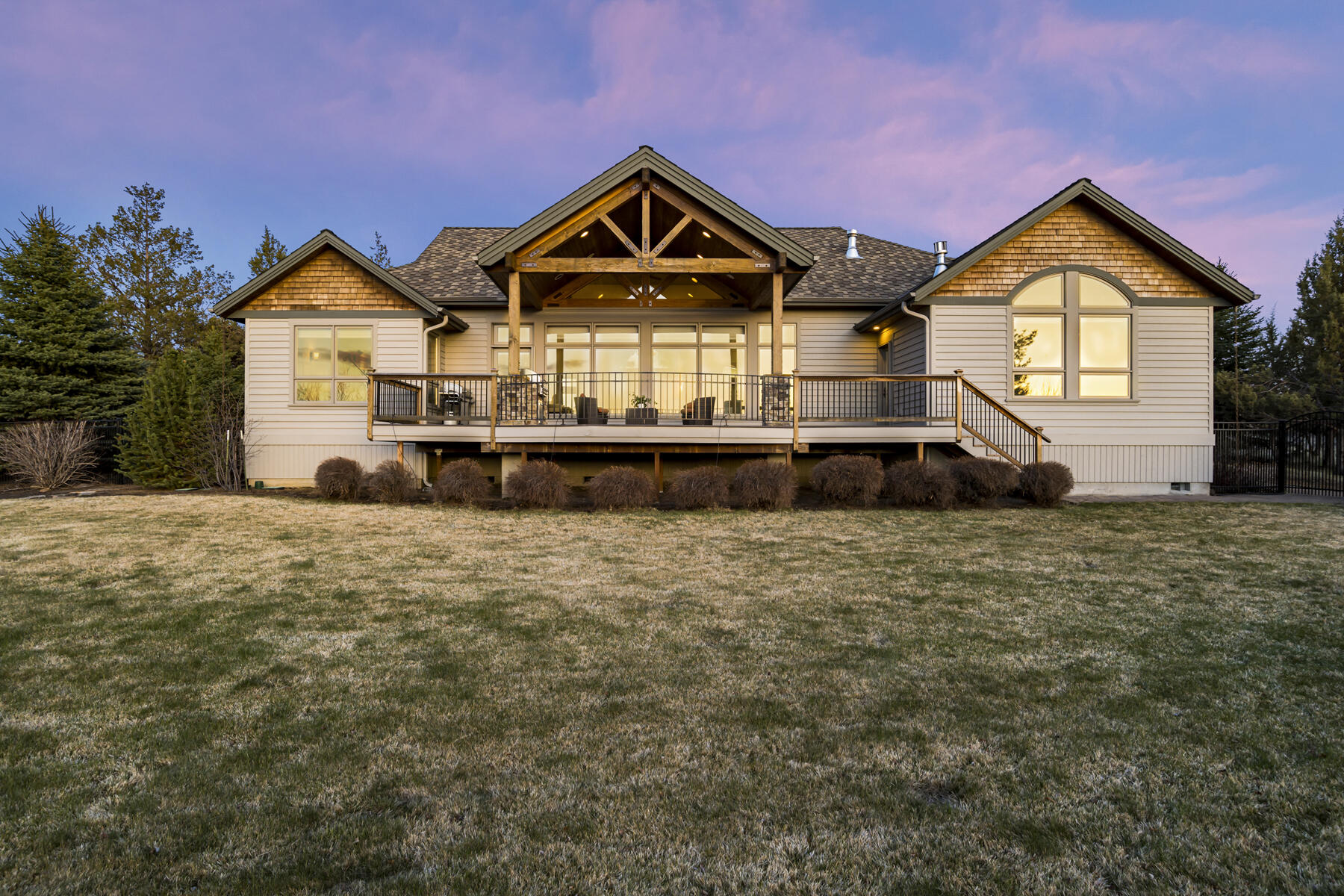 17640 Mountain View Road Sisters, OR 97759 - Photo 3 of 55 JH5_5955