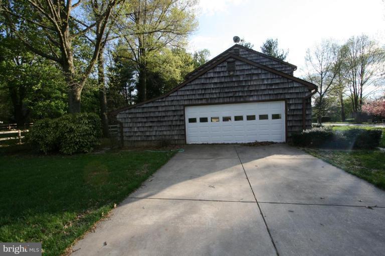 9303 Mellenbrook Road Columbia, MD 21045 - Photo 8 of 14 Garage 1
