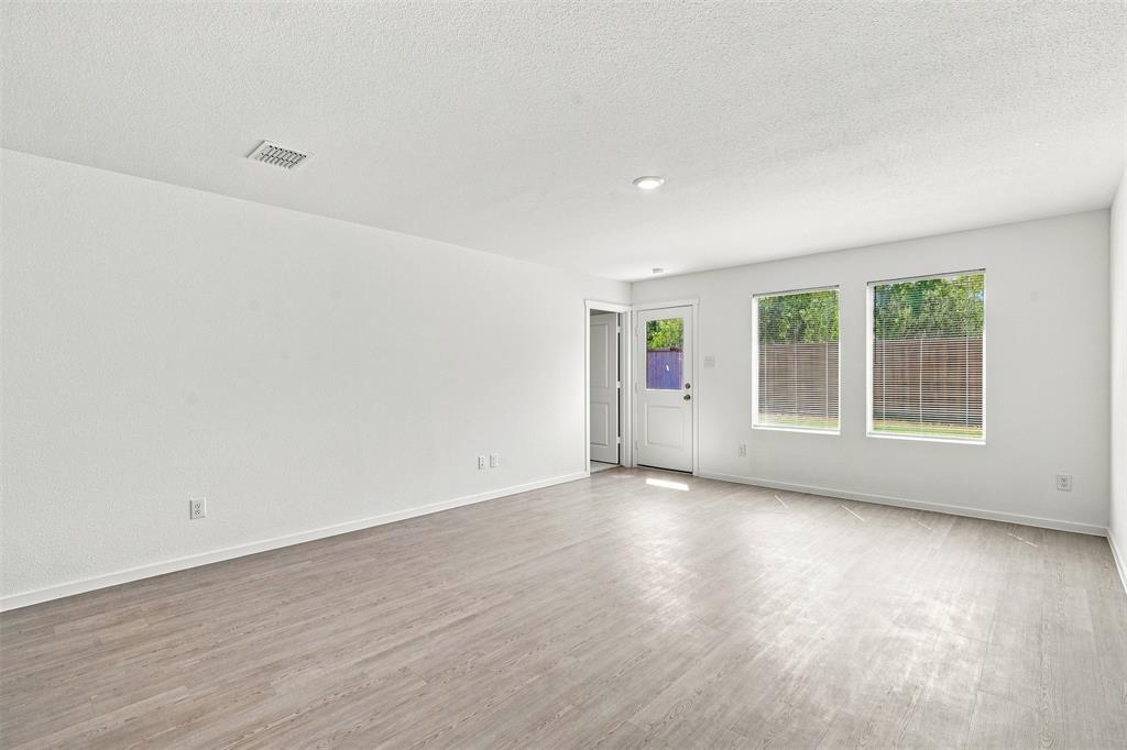 1636 Elliott Road Howe, TX 75459 - Photo 11 of 25 Gallery Image 11