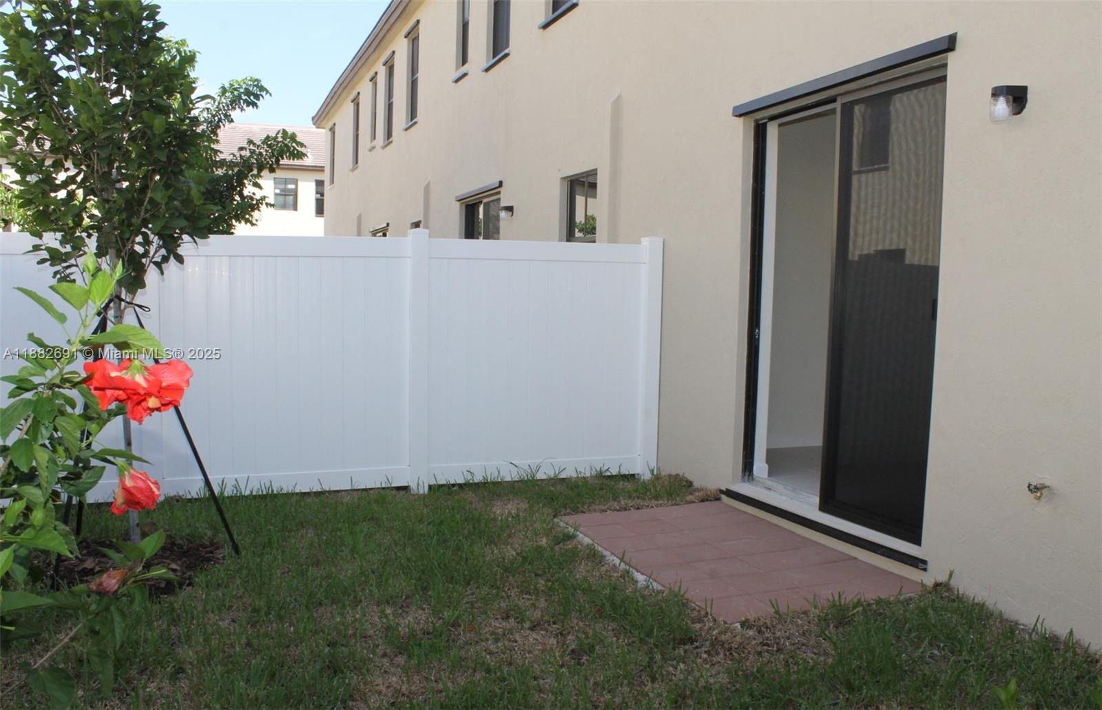 11100 West 33rd Way, Unit 11100 Hialeah, FL 33018 - Photo 11 of 26