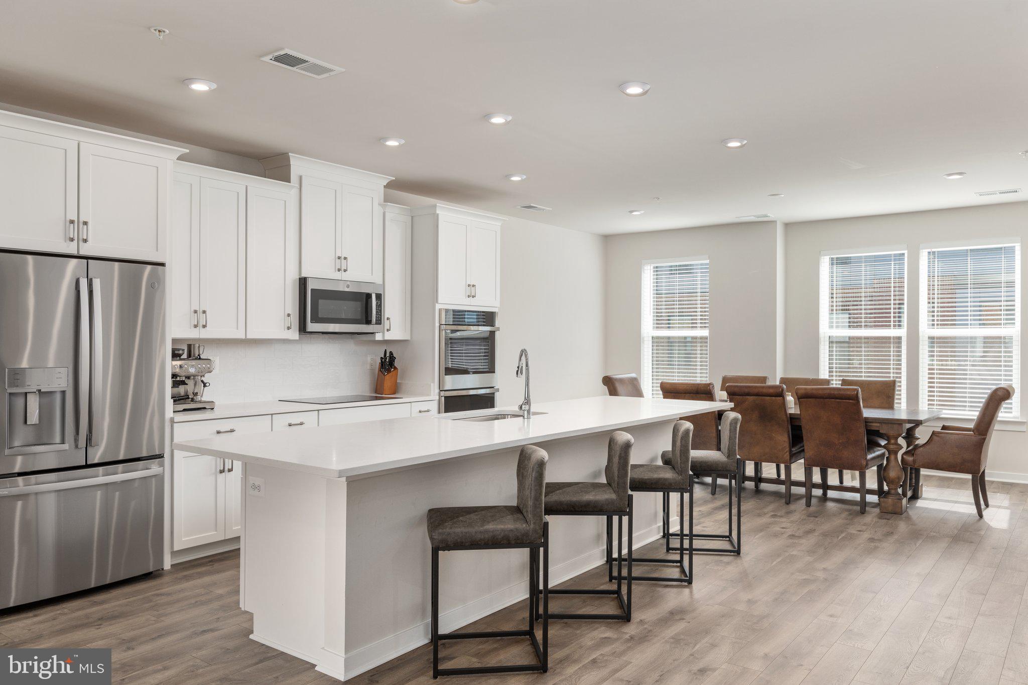 44485 Wolfhound Square Ashburn, VA 20147 - Photo 10 of 31 Kitchen | Main Level