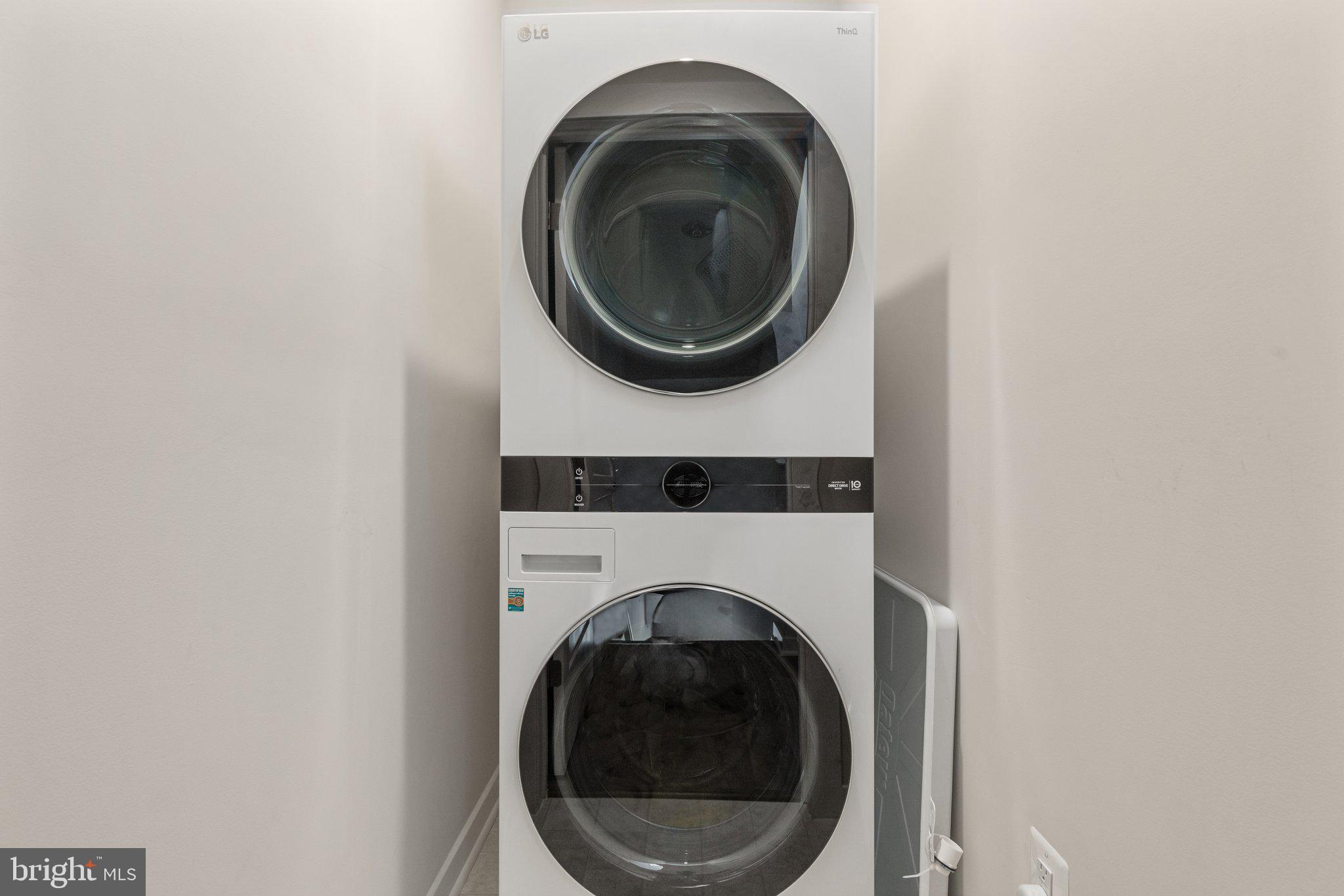 44485 Wolfhound Square Ashburn, VA 20147 - Photo 22 of 31 Laundry | Upper Level