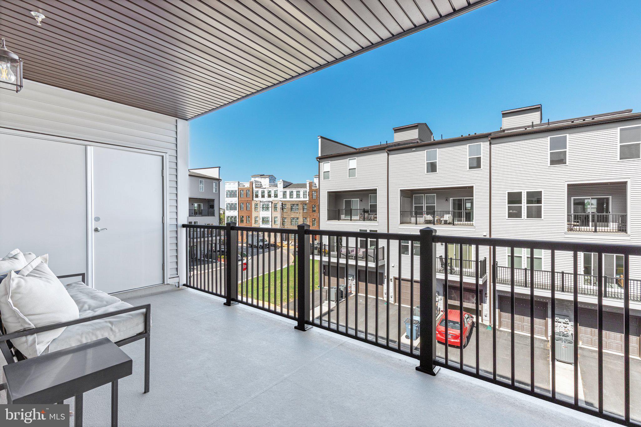 44485 Wolfhound Square Ashburn, VA 20147 - Photo 23 of 31 Covered balcony